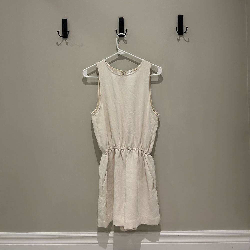 Wilfred cream romper 🌿 - size medium.  Pockets, flattering elastic waist band.